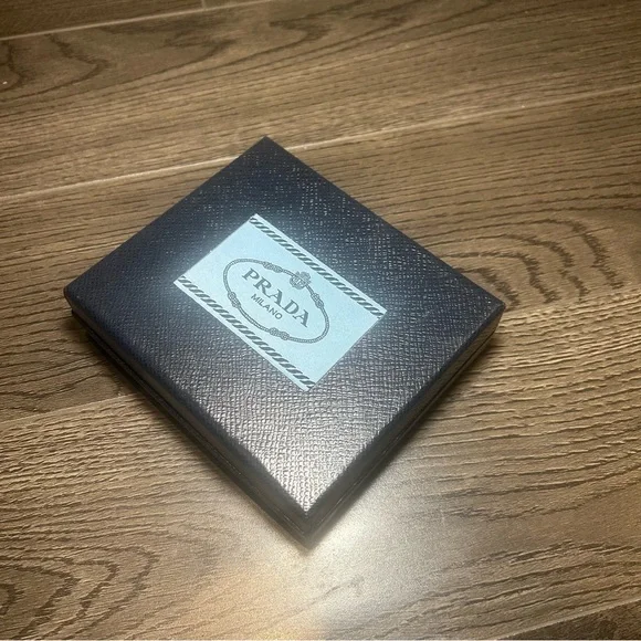 Prada Empty Box - Picture 2 of 5